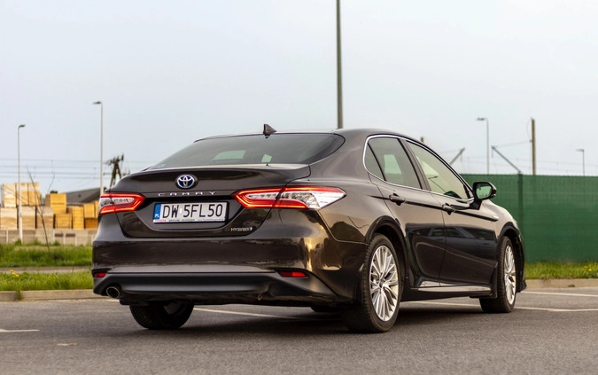 Toyota Camry cena 96900 przebieg: 174000, rok produkcji 2019 z Wrocław małe 781